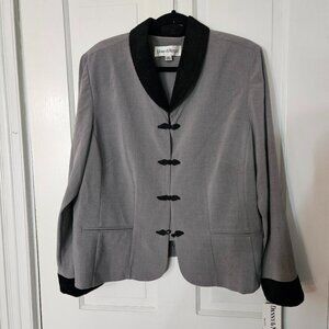 Danny & Nicole Sz 18W Gray with Black Trim eyelet buttons 2 Pc Suit w/ Pant